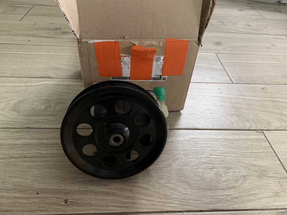 Ford f150 5.0 pompa wspomagania nowa OEM