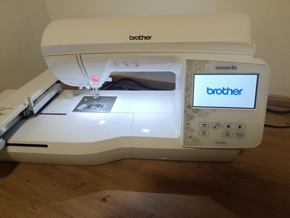 Bordadora Brother Inno-vis NV880E - Tecnologia de última geração