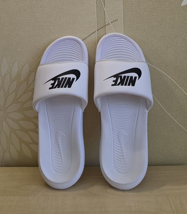 Чоловічі шльопанці тапочки Nike Victori One Slide оригінал розмір 45