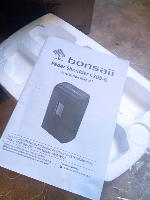 Шредер для паперу та кредитних карток Bonsají C209-D на 10 аркушів P4  з поперечним Cross Cut різанням