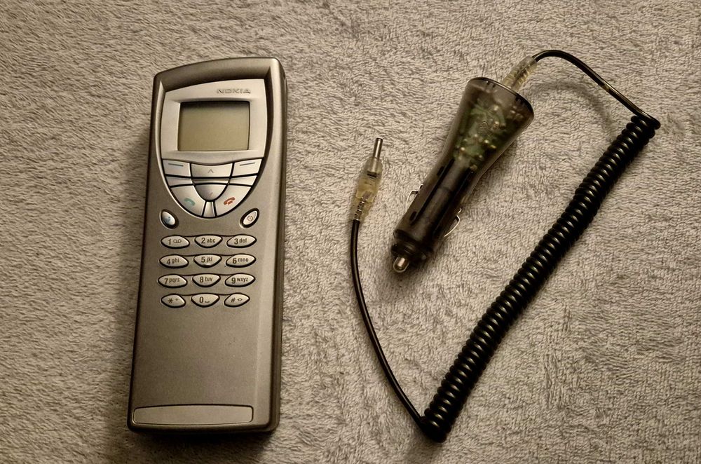 Klasyk telefonii komórkowej NOKIA 9210