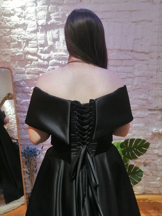 Плаття вечірнє на випускний