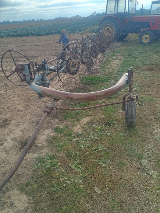 Pług 3 5 zagonowy Grudziądzki .  zgrabiarka  przewracarka