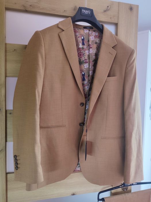 Garnitur męski firmy Pawo
