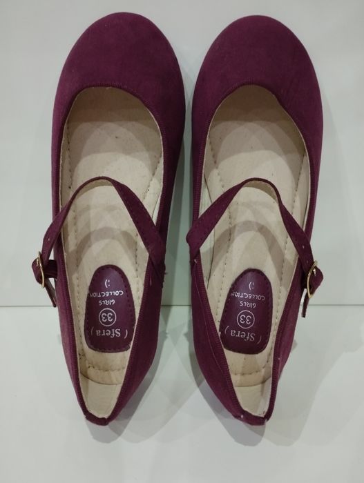 NOVOS! Sapatos Sfera - nr. 33 (vários)
