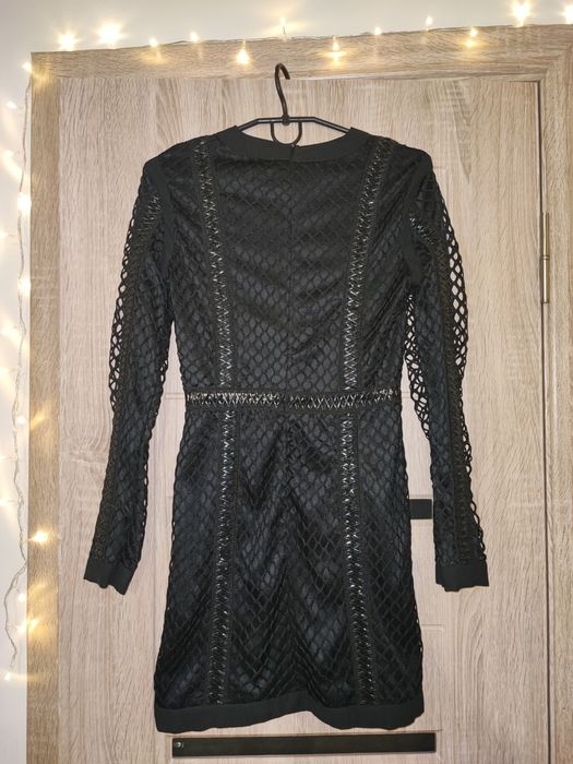 Сукні вечірні нарядні плаття