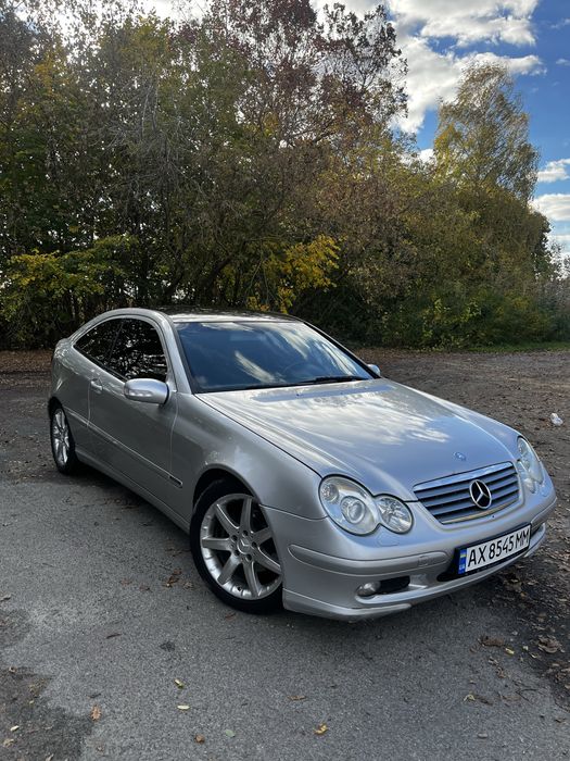 Продам Mercedes-Benz C-Class 2.2 Дизель