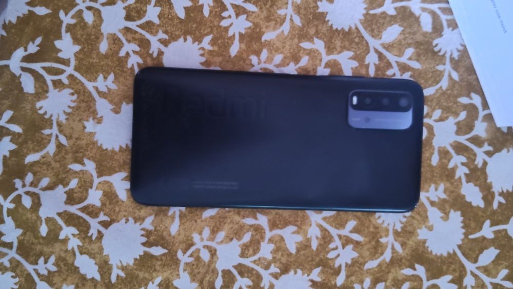 Telemóvel Redmi 9t em excelente estado com extras