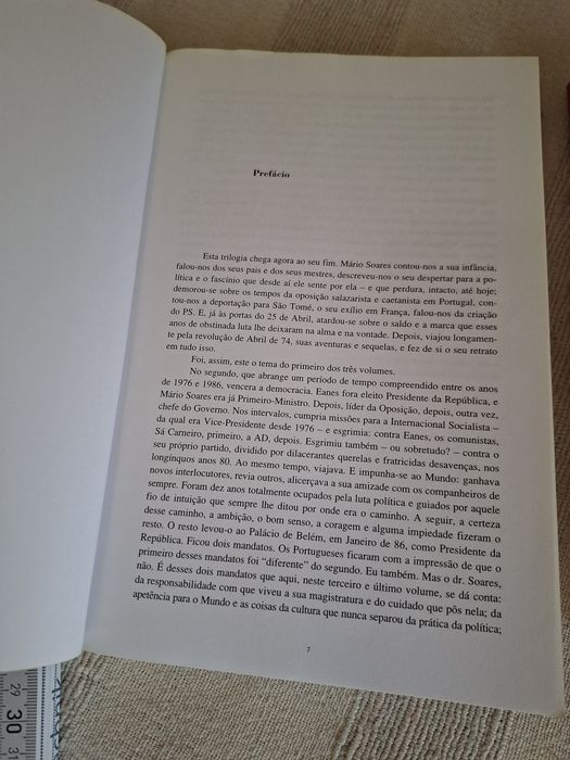 Mário Soares dois livros por Maria João Avillez