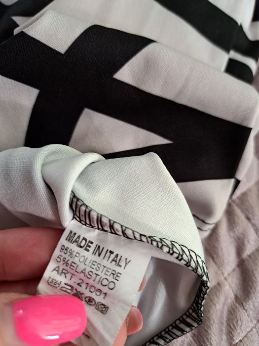 Wycięte body Made in Italy Sexi zip czarne