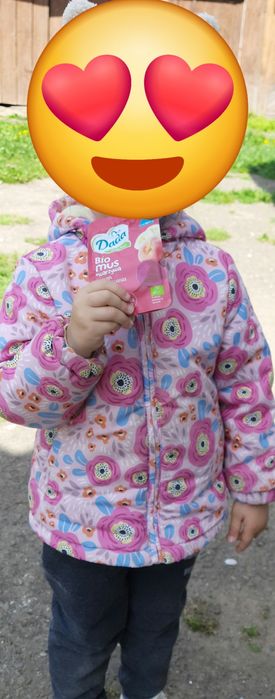 Демісезонна куртка на дівчинку 104-110 см