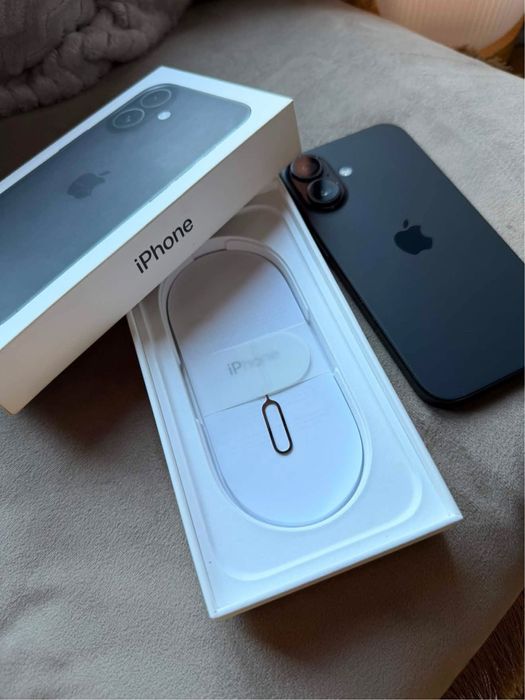 iPhone 16  Preto  128G