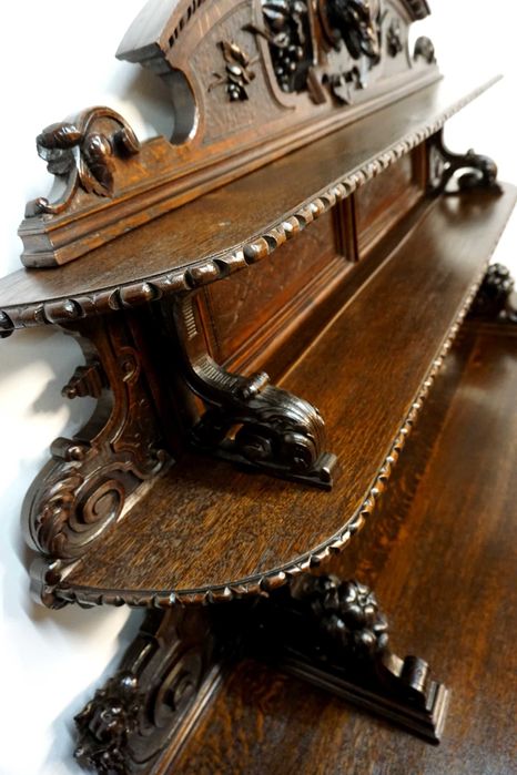 Stary myśliwski bufet komoda z dużą bogato rzeźbioną nadstawką orygina