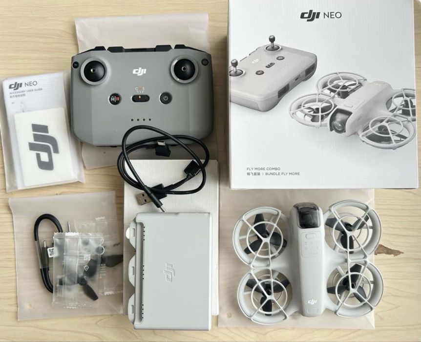 DJI Neo Fly More Combo