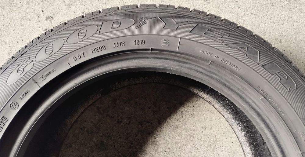 Шини літні R17 225/55 Good Year Excellence Run Flat