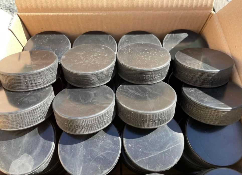 Krążki Hokejowe RUBENA 50 szt. - Nowe !