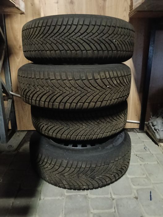 Opony 15 wielosezonowe kumho solus 4S