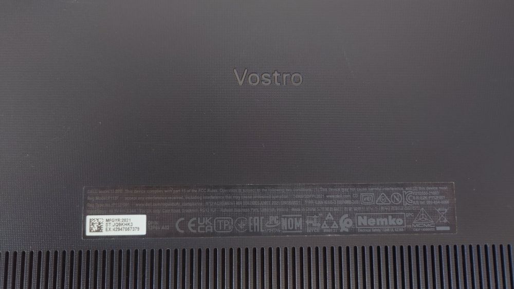 Ноутбук DELL Vostro 15 3510 - на запчастини, або під відновлення