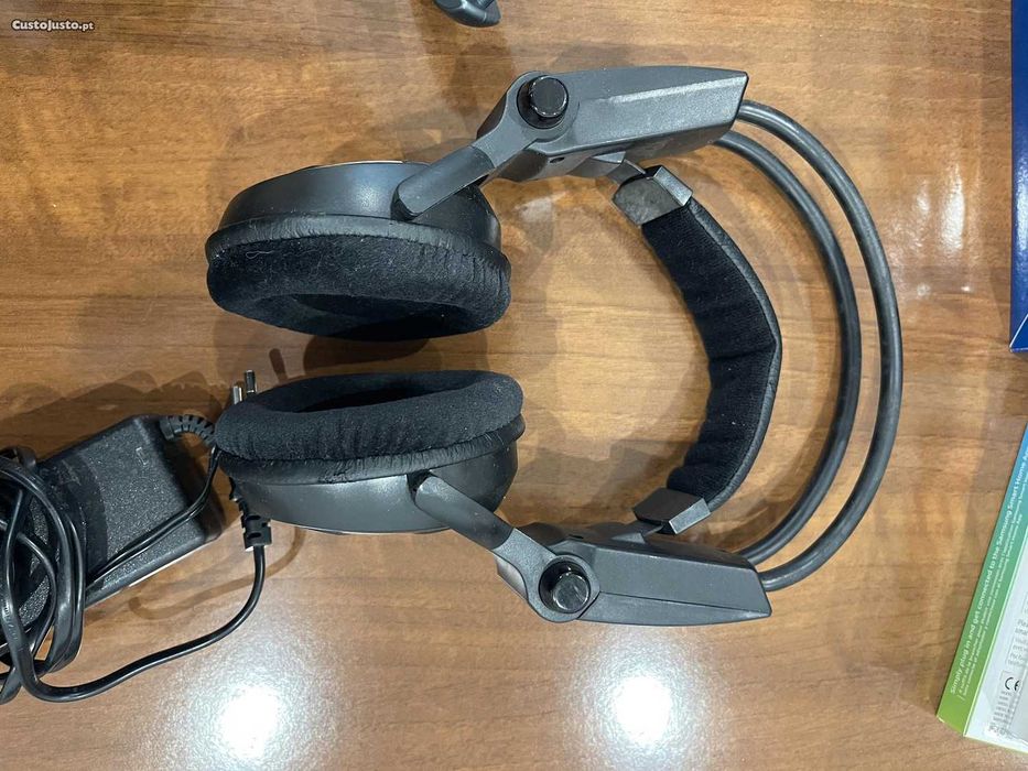 Leitor de DVD marca Takara transportavel para viagem