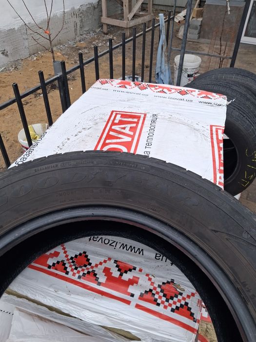 Всесезонные шины  225/60/17