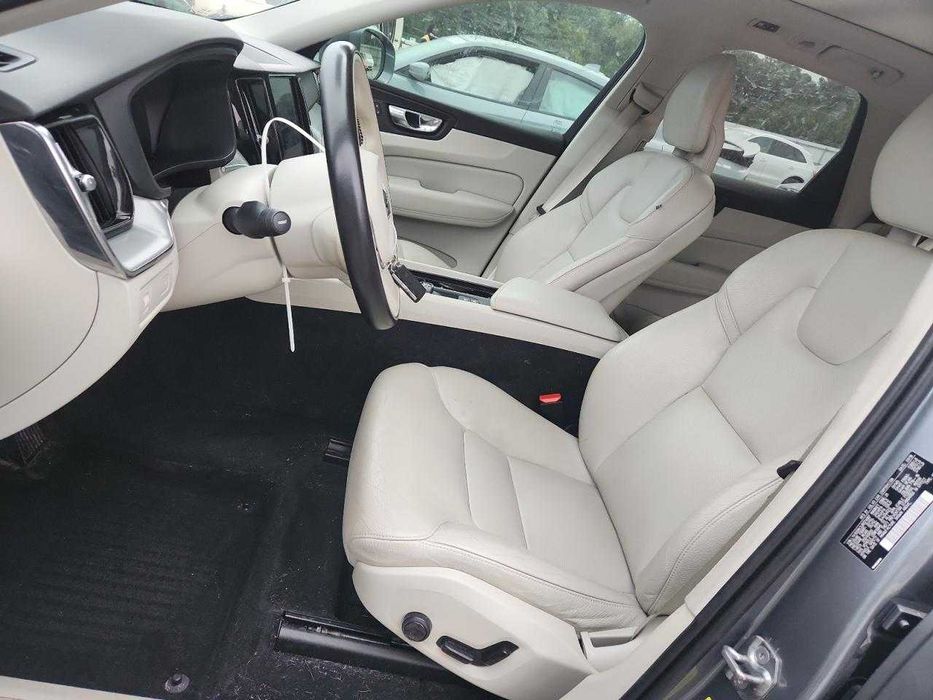 Volvo XC60 T5 Momentum 2018