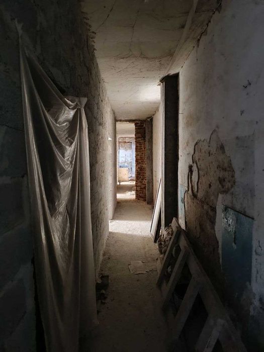 Продаж нежитлового приміщення вул. Пекарська