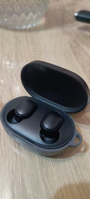 Xiaomi Redmi AirDots 2 та Xiaomi  AirDots