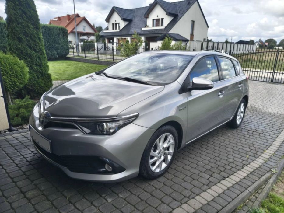 Toyota Auris toyota auris 2015 polift 1.8 hybryda
