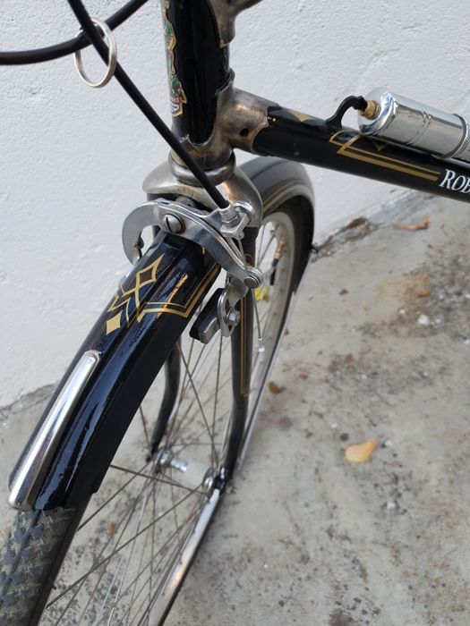 Bicicleta pasteleira restaurada