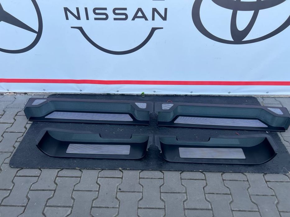 Підніжки подножки з підсвіткою Vito W447 V-class Metris EQV Віто Метріс Веклас 447