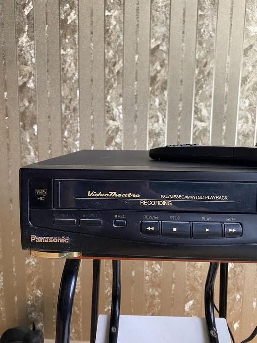 Panasonic відеомагнітофон