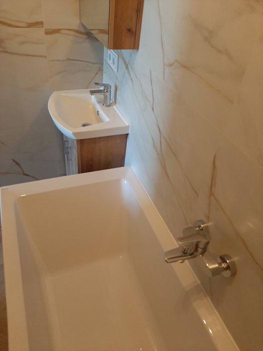 Naprawa spłuczki. Czyszczenie kanalizacji. Udrażnianie rur. Hydraulik