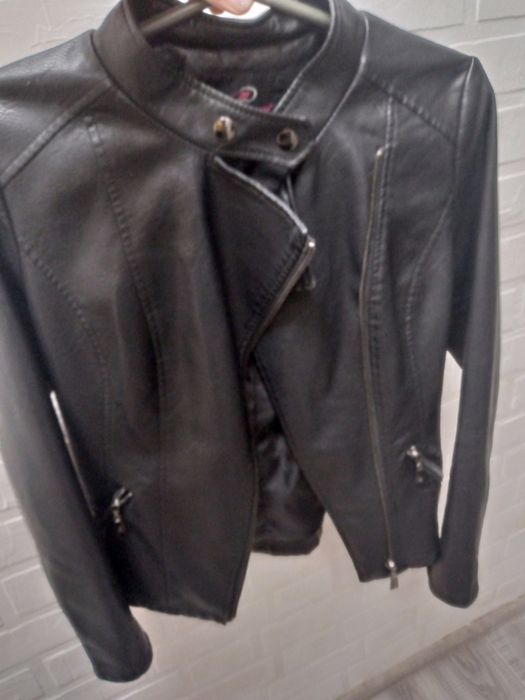 Куртка косуха розмір s