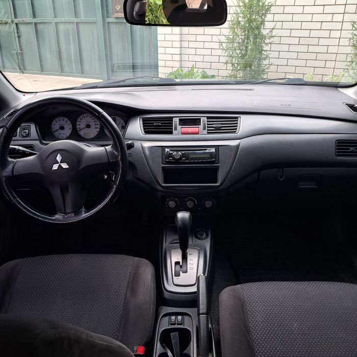 Авто Mitsubishi Lancer IX