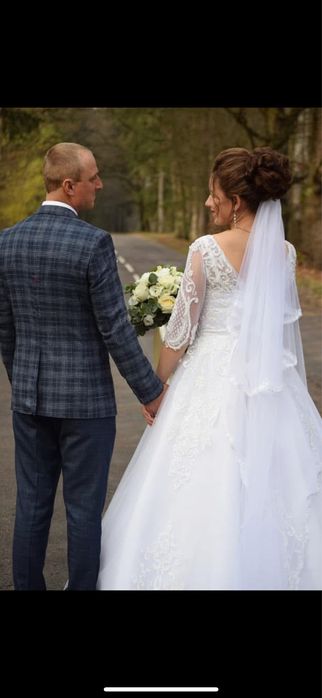 Неймовірна весільна сукня. Ціна-2000 грн. Майже безкоштовно.