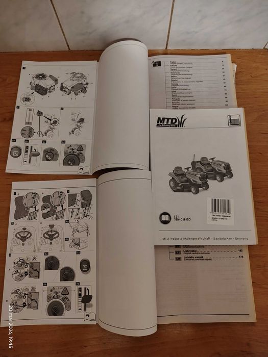 Kosiarka - Traktor ogrodowy Cub Cadet LT2 NR92 z koszem i przyczepką