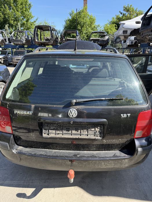 Klapa tył Passat B5 LC9Z kombi przedlift klapa tylna szyba