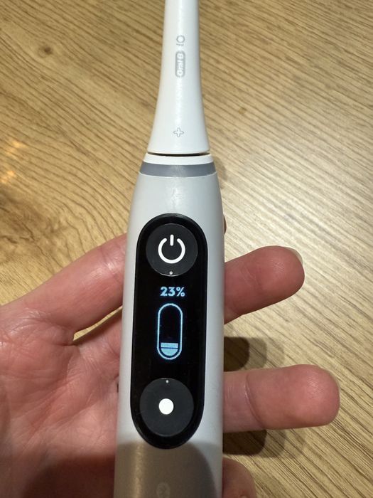 Oral B iO6 używana