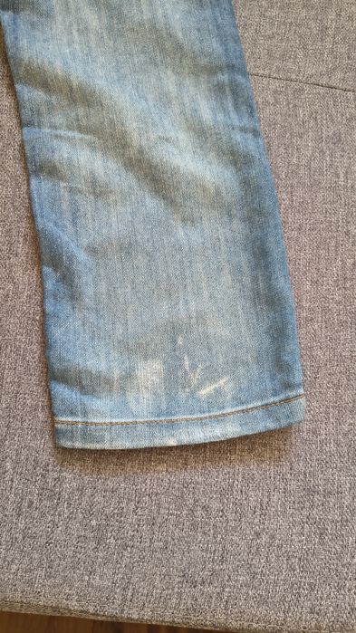 Jasne jeansy z przetarciami- Falmer