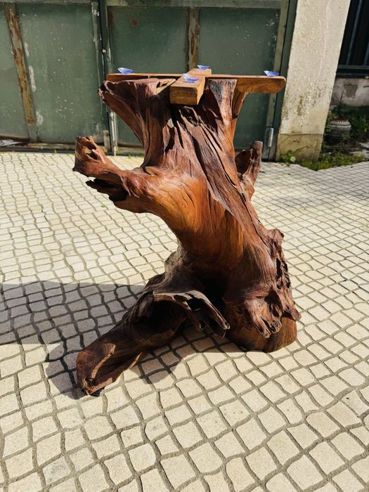 Conjunto de banco e mesa de Bali