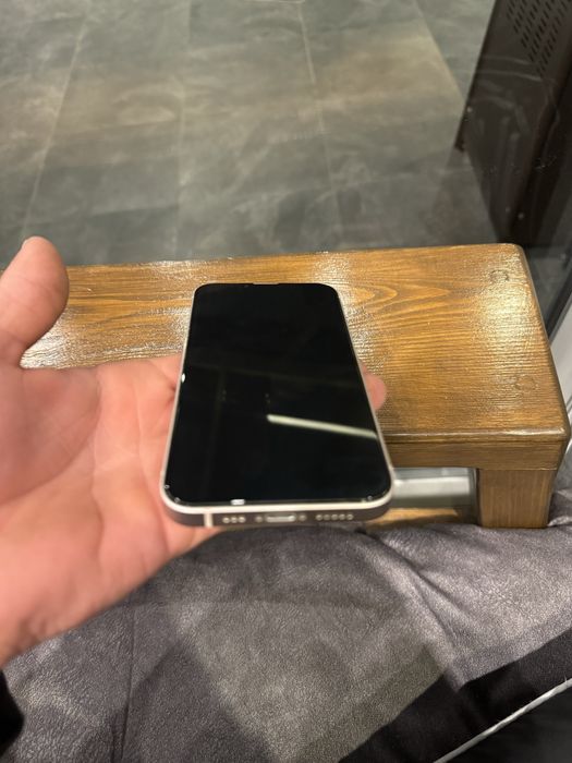 Продам айфон 13 128гб