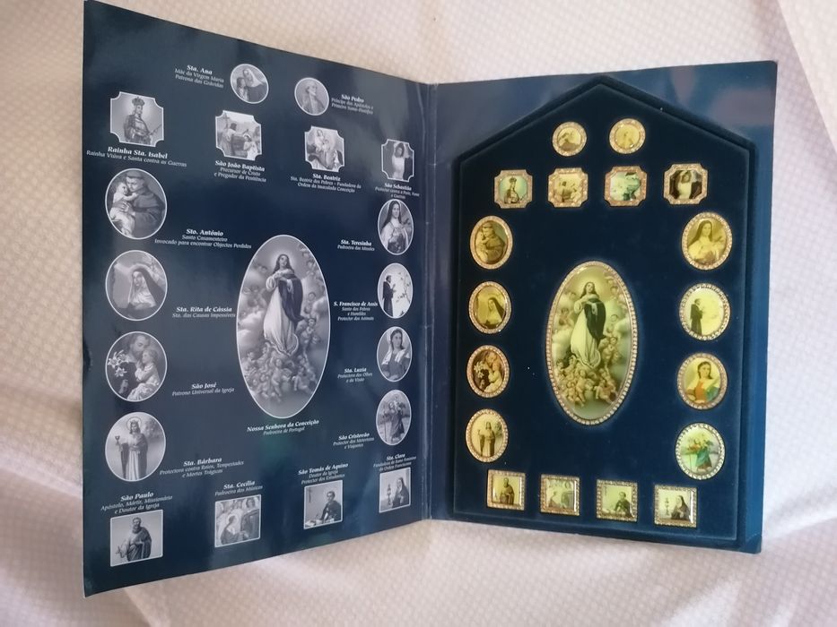 Coleção de medalhas banhadas a ouro