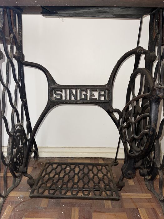 Máquina de Costura Singer