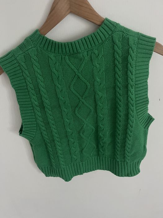 вʼязана жилетка