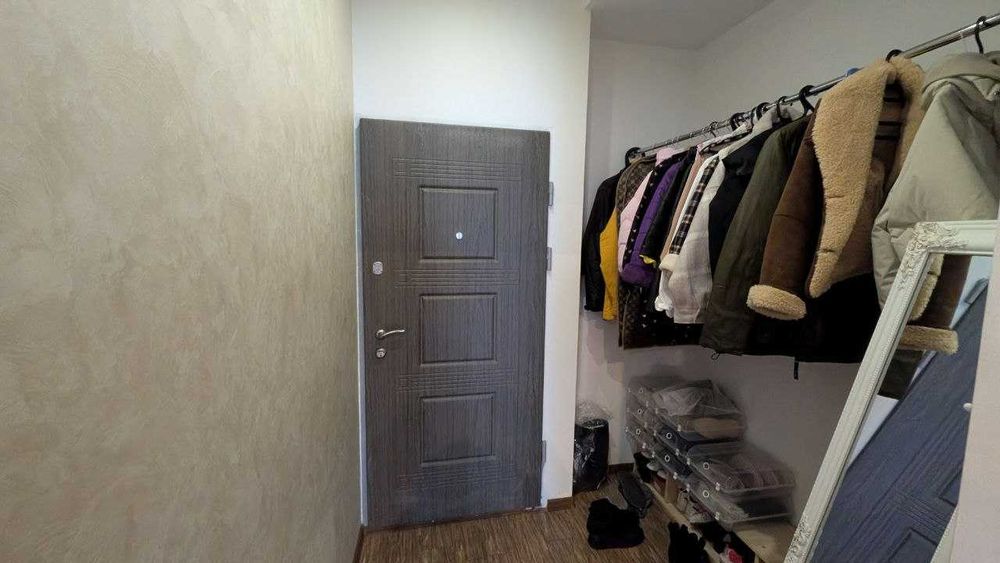 Продається двох'ярусна квартира - Винники, вул. Лисика