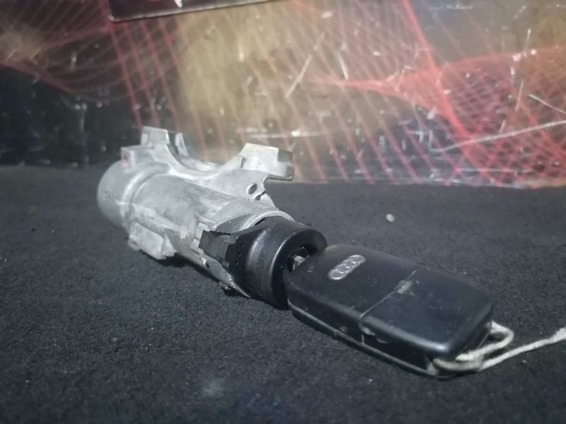 Canhão De Ignição Com Chave Audi A6 (4B2, C5)