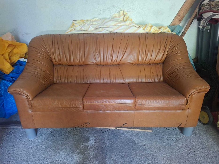 Sofá couro antigo