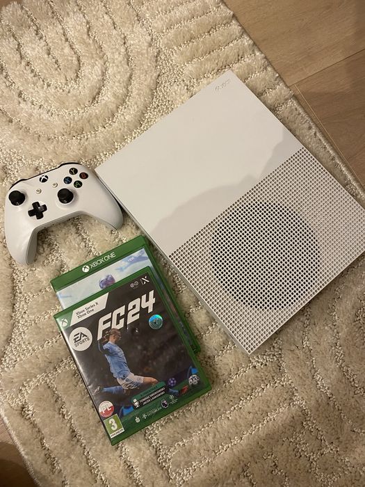 Konsola Xbox One S 1681 1TB sprawna FC 24