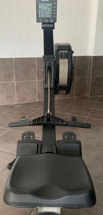 Maquina Remo Behumax air smart rower