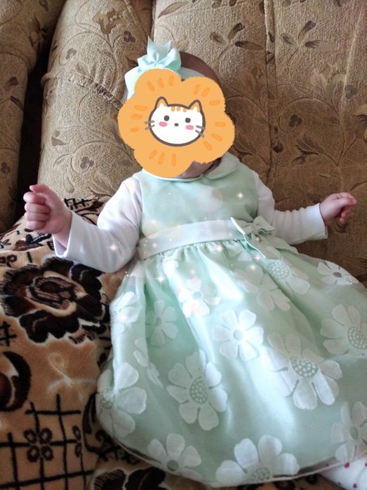 Святкове плаття м'ятного кольору